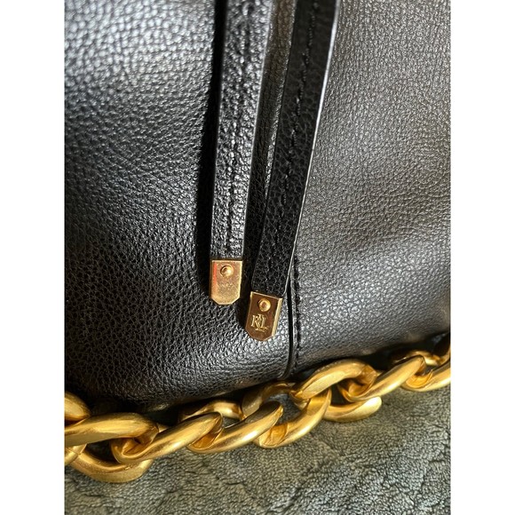 Elegant Black Leather Tote Bag with Gold Chain - Picture 10 of 11
